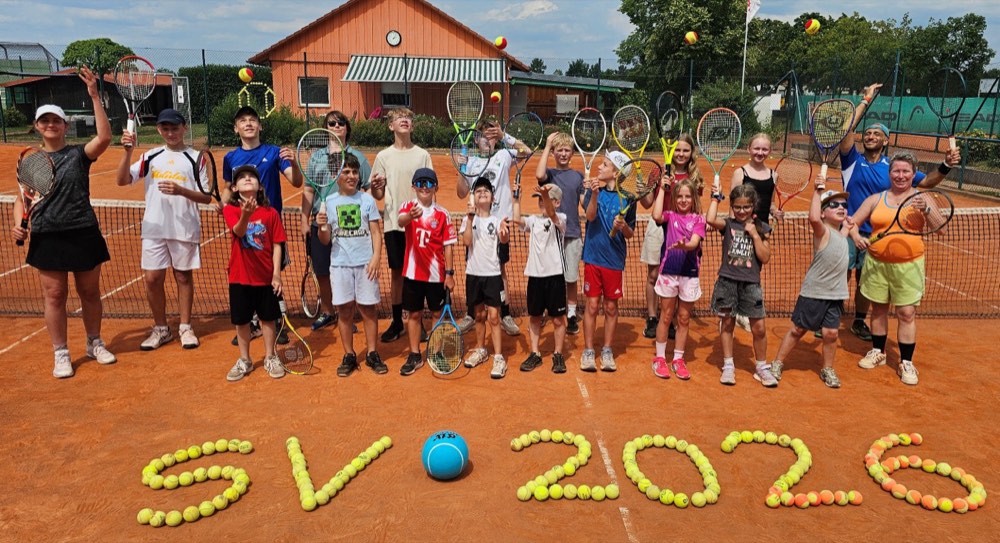 Gruppenfoto Tenniscamp Langensendelbach 2026